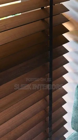 Wooden Venetian Windowblinds