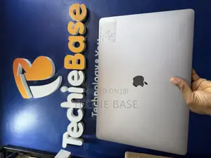 Laptop Apple MacBook Pro 2019 16GB Intel Core I9 SSD 1T
