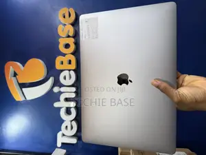 Laptop Apple MacBook Pro 2019 16GB Intel Core I9 SSD 512GB