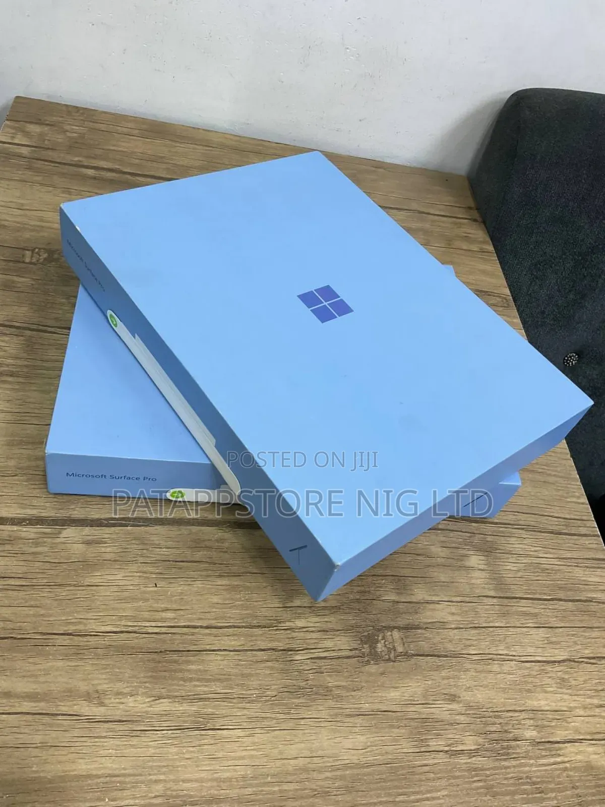 New Microsoft Surface Pro 11th Edition, a Copilot+ PC 16GB SSD 512GB