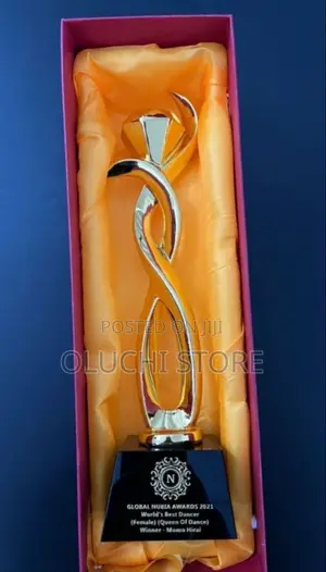 Golden Plaquea901