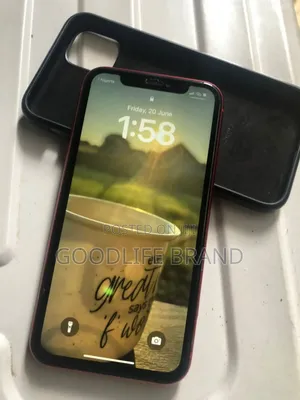 Apple iPhone 11 64 GB Red