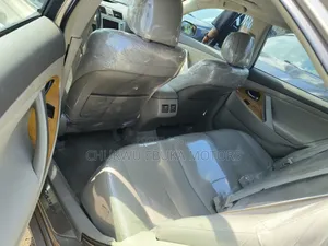 Toyota Camry XLE 4dr Sedan (2.4 4cyl 5A) 2008 Gold