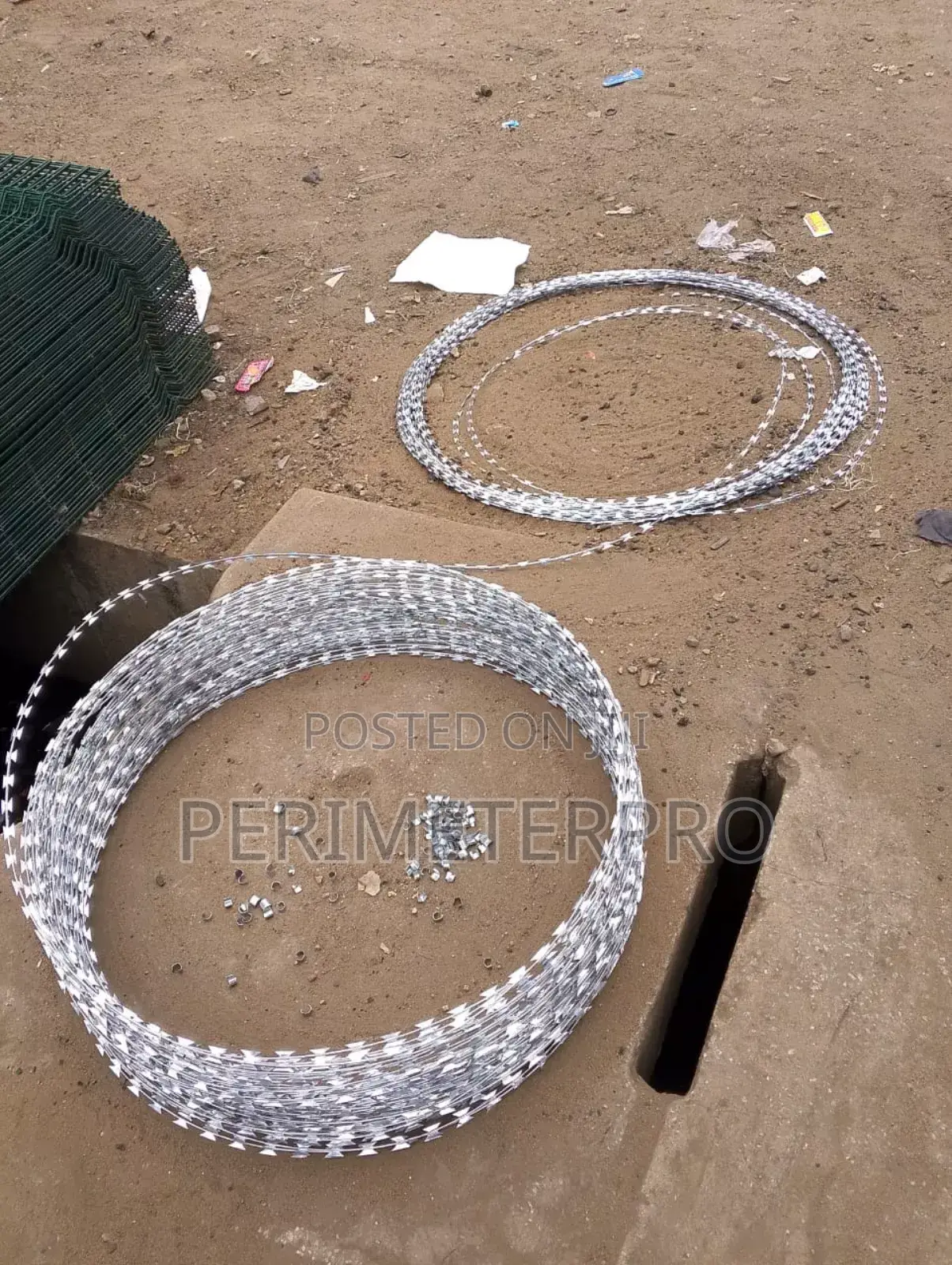 Concertina Barbed Wire (Stainless/Galvanized)