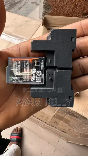 Schneider Relay 14pins 230v