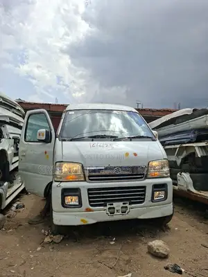 Suzuki Every 2010 White