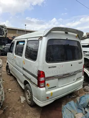 Suzuki Every 2010 White