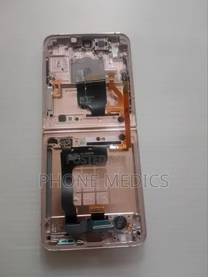 Samsung Galaxy Flip 4 Amoled