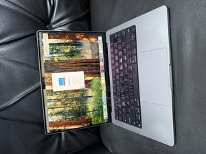 Laptop Apple MacBook Pro 2021 M1 16GB Apple M1 Pro SSD 512GB
