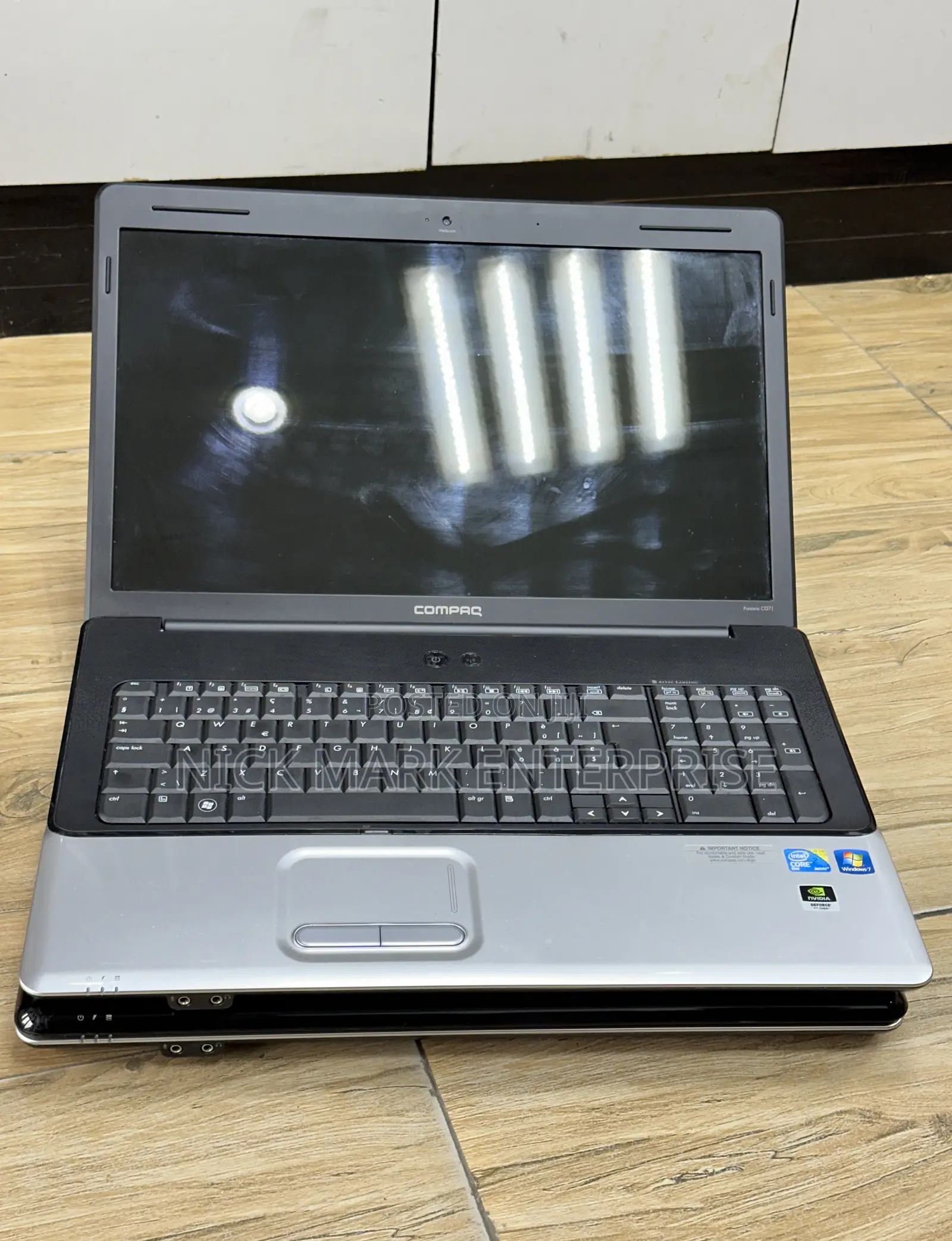 Laptop Compaq 4GB Intel Core 2 Duo HDD 500GB