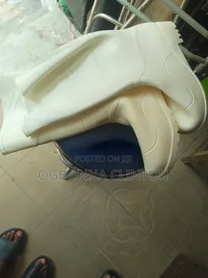 Theater Boot