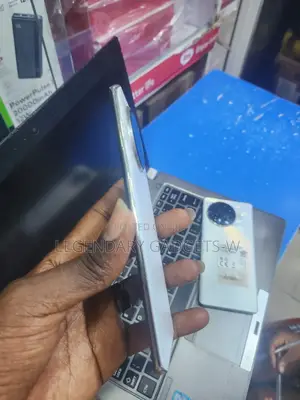 Tecno Spark 20 Pro Plus 256 GB Blue