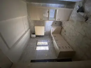 2bdrm Block of Flats in Castle View Estate, Dawaki for rent