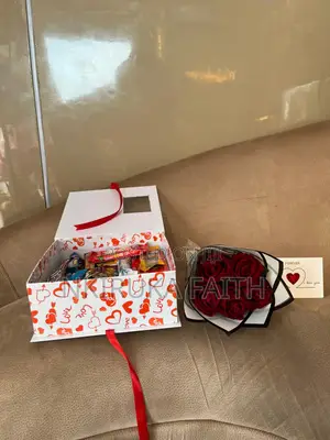 Chocolate Box And Rose (Gift Box)
