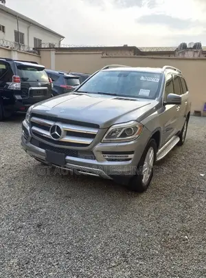Mercedes-Benz GL-Class GL450 4MATIC 4dr SUV AWD (4.7L 8cyl Turbo 7A)