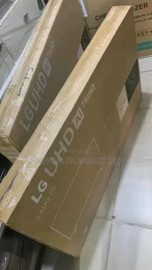 High Quality of 55inches Lg Tv, With 2 Legs and Remote