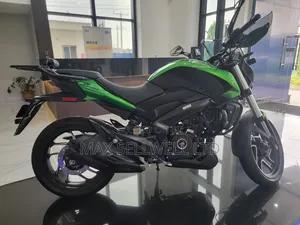 New Bajaj Dominar 400 2025 Green