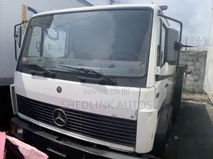 Photo - Foreign Used Mercedes Benz 814 Truck for Sale