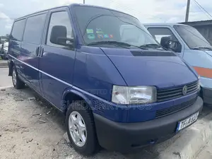 Volkswagen Transporter 2005 Blue