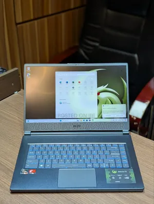 Laptop MSI 16GB AMD Ryzen 7 SSD 1T