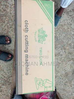 Cloth Cutting Machine
