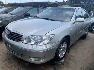 Toyota Camry 2.4 WT-i 2005 Gold