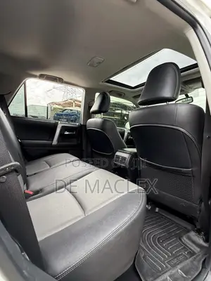 Toyota 4-Runner SR5 4dr SUV (4.0L 6cyl 5A) 2015 White