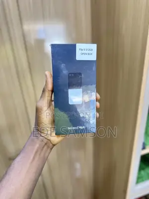 New Samsung Galaxy Z Flip5 512 GB