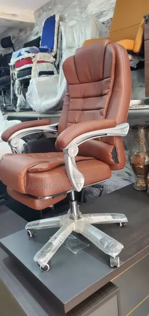 Executive Electric Massaging Office Chair With Footrest