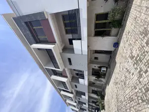 Photo - 5bdrm Townhouse / Terrace in Lifecamp Main, Gwarinpa for rent