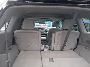 Toyota Highlander XLE 4x2 V6 (3.5L 6cyl 8A) 2018 Gray