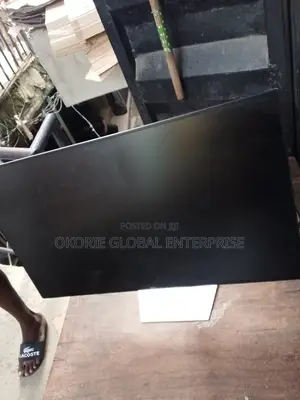 Smart Dell Frameless Monitor