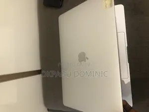 Laptop Apple MacBook Pro 2017 16GB Intel Core I7 SSD 256GB