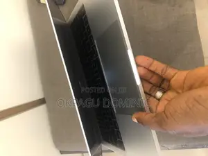 Laptop Apple MacBook Pro 2017 16GB Intel Core I7 SSD 256GB