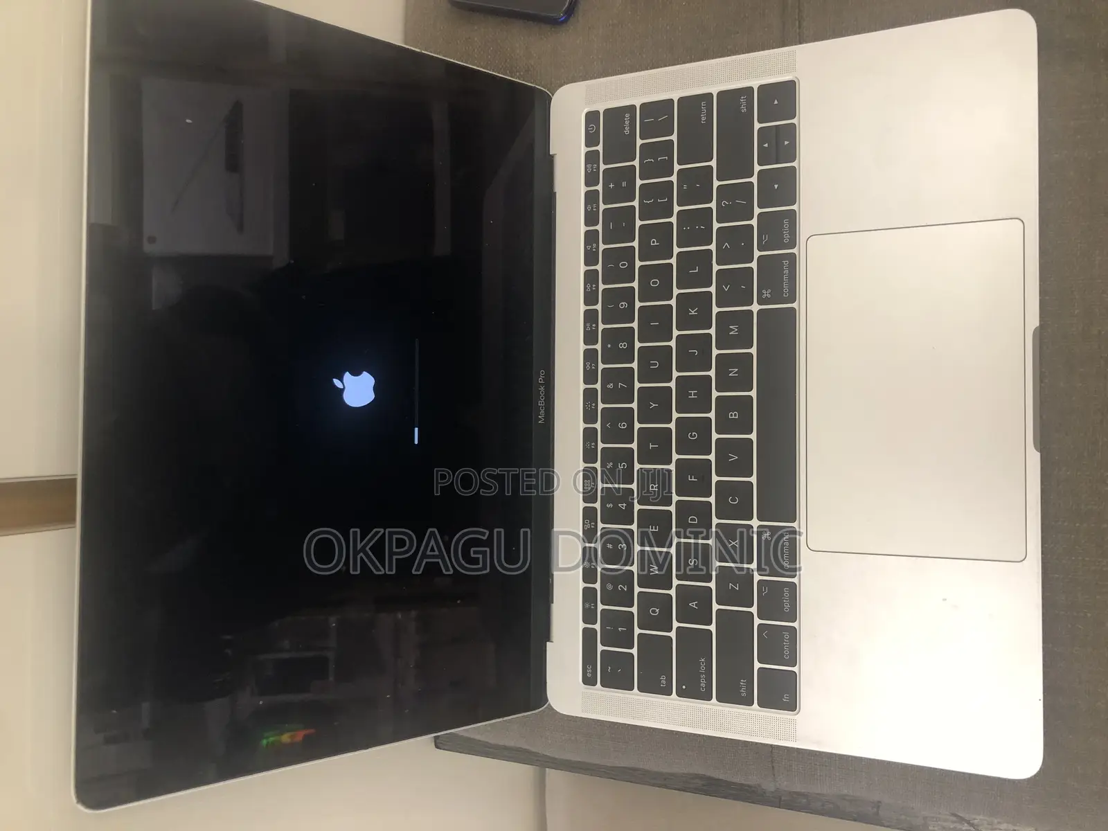 Laptop Apple MacBook Pro 2017 16GB Intel Core I7 SSD 256GB