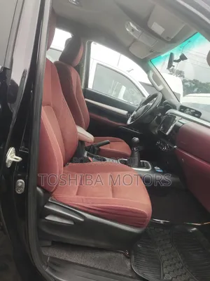 Toyota Hilux SR5 4x4 2018 Black