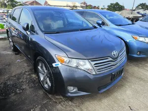 Toyota Venza V6 AWD 2010 Gray