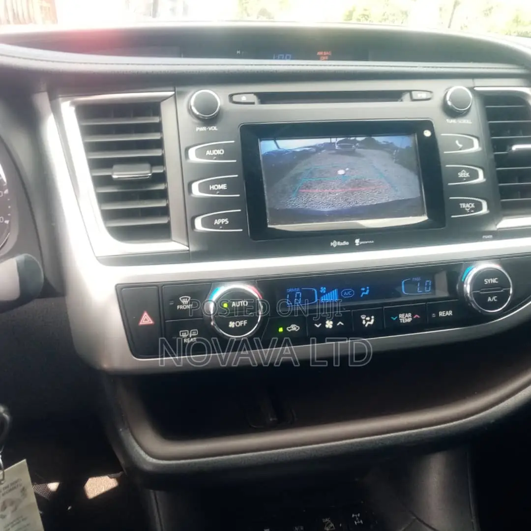 Toyota Highlander LE Plus 4dr SUV AWD (3.5L 6cyl 6A) 2015 Black