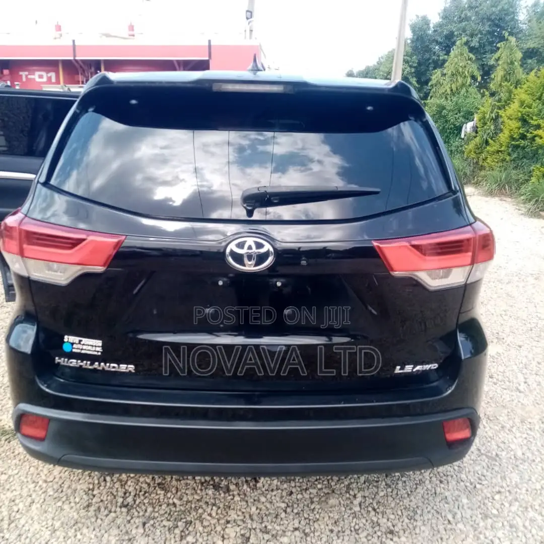 Toyota Highlander LE Plus 4dr SUV AWD (3.5L 6cyl 6A) 2015 Black
