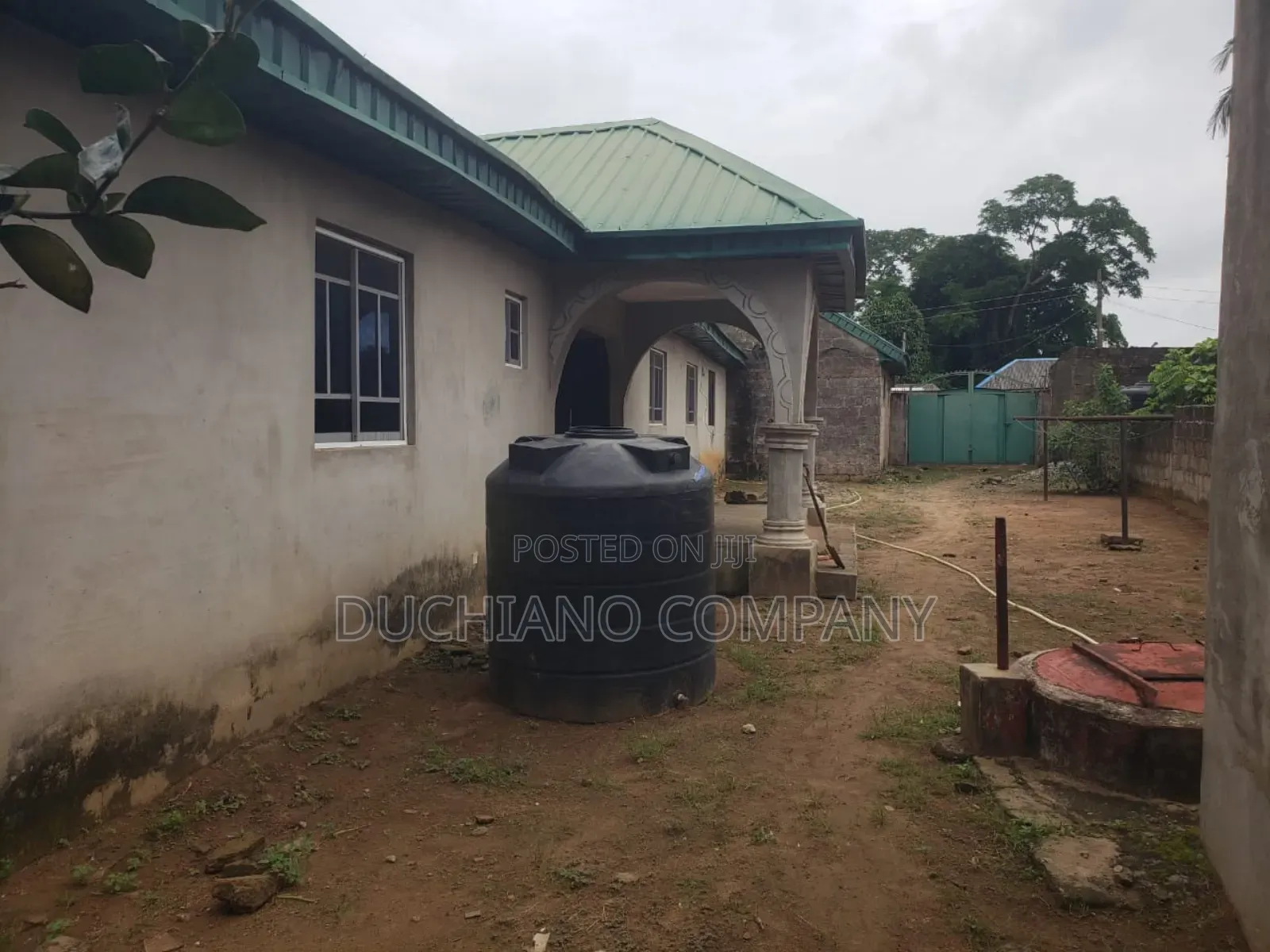 4bdrm Bungalow in Ayobo for sale