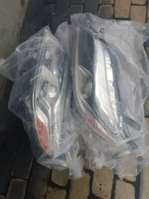 Sienna 2018 Model Headlamps