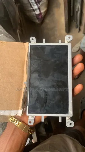 Audi A4 or Q5 Android Screen