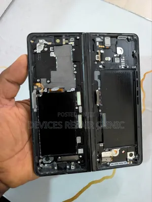 Photo - Samsung Galaxy Fold 3 Inner Screen. Samsung Direct