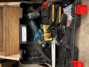 Cordless Mini Chainsaw 6”