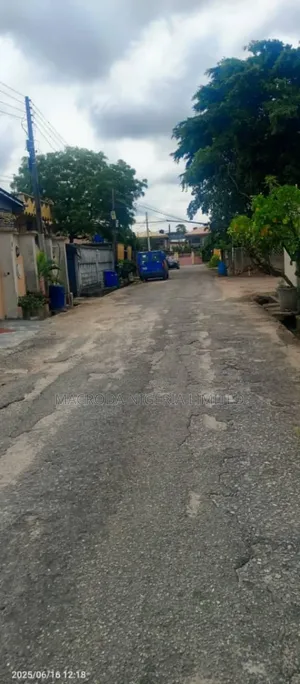 5bdrm Duplex in Ilupeju for rent