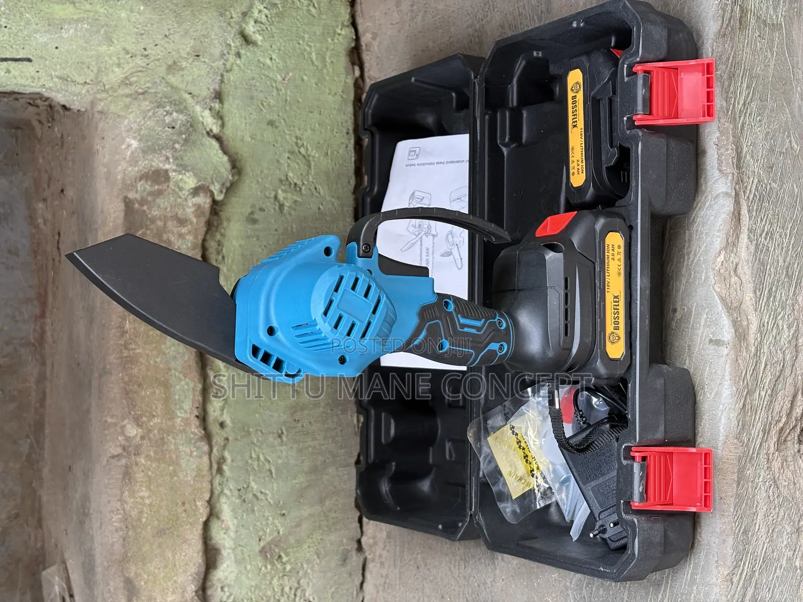 Portable Cordless Chain Saw