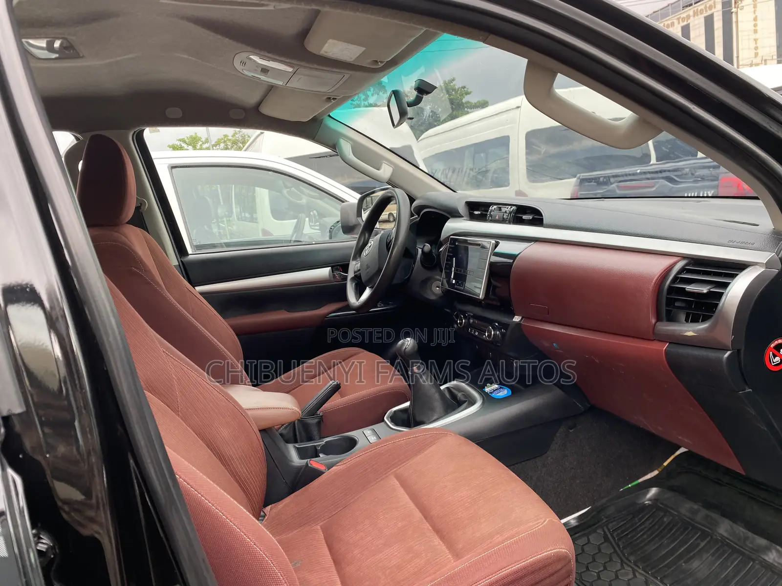 Toyota Hilux SR5 4x4 2017 Black