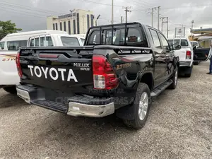 Toyota Hilux SR5 4x4 2017 Black