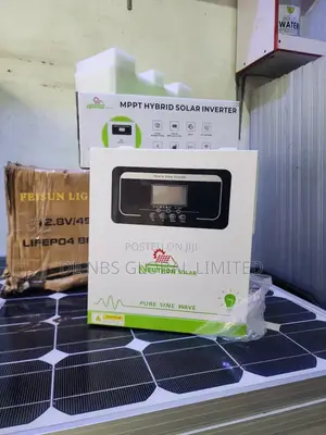 3.5kva 24v Neutron Solar Hybrid Inverter