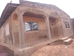 Photo - 10bdrm House in Idi Obi Square, Egbeda / Egbeda for sale